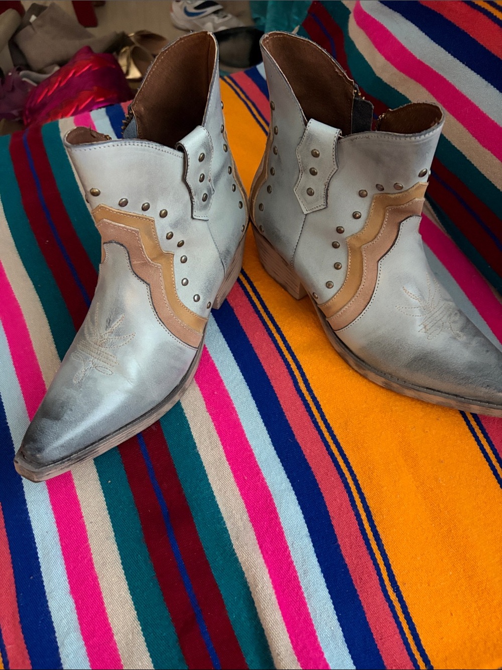 Women's Two-Tone Silver and Tan Western Ankle Boots